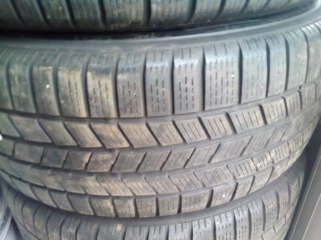  Pirelli scorpion ice & snow.   ,  