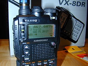  Yaesu VX8DR  .   