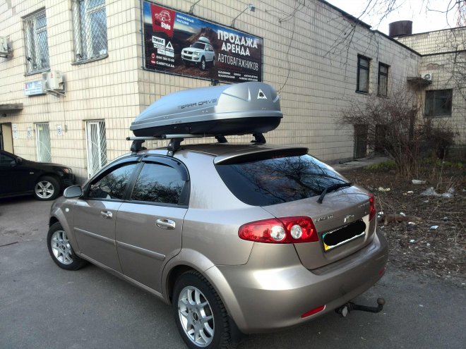   : "-100 " -       Thule, CarStyle, Hapro, Junior        Thule  CarStyle   100 .          ,   ,       