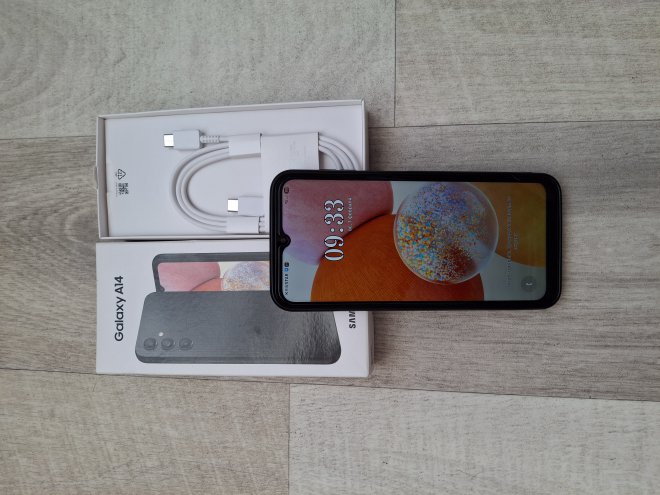 �������� Samsung Galaxy A14 � ������� ������ � ���