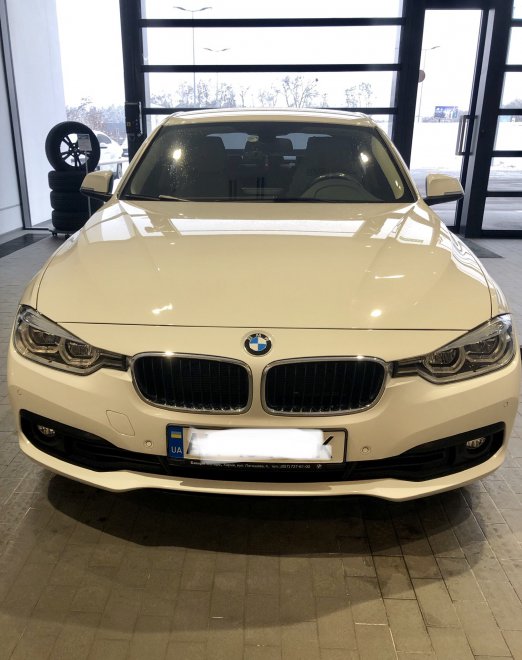 BMW 320i. ���� 2017