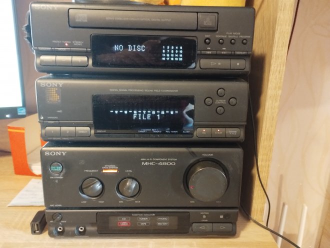 � ���� �����, ��� �����. Sony MHC-4800