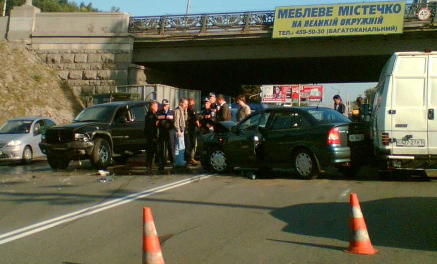 ��������� ����� 8:40 � ����� ����� ��-��� ������ ���-�� ������, ����� �����. �� ������ ������ ��� ���� ��������, ����, ��������������� � ������