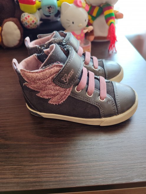      Geox 23 , ,   +20  700 