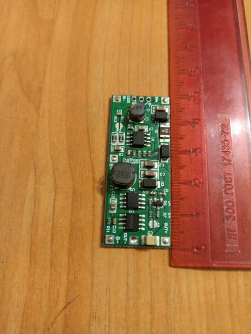 ��������� ����� ��� �� 9� ��� Li-Ion 18650 3.7�