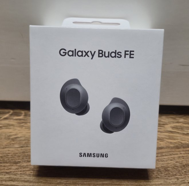     Samsung Galaxy Buds FE (SM-R400NZAASEK) Graphite     12   . 2600 