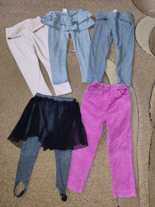  , 2  lupilu  86/923  Carters  3  ,  4  Zara  98 -2/3 5    George 92/98  2-3 6  old navy  3    