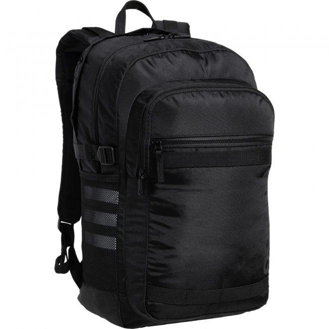  200 .  Adidas Core Advantage 3