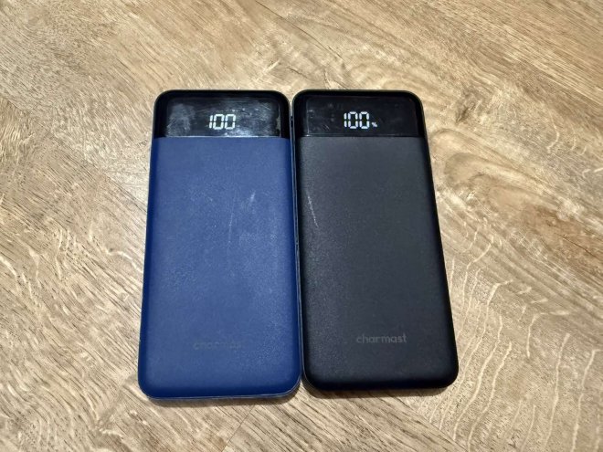 Charmast Power Bank, ������������. ������� 10400 ���, ����� ����� �� ����� �� �� ������