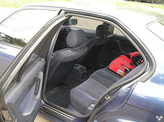 ���� ���� �� ������� �� ����� ������ �������: ���� �� ���������, ������� ����� ����� ������ � ������� - ��� ���������� �� ��� ��� �������� ���� ��� �����.� ���� ����� �� ������������ �� �������������: ��� �� ��� - ����� ������� ������� - �� ����������, �������� ����� �� 220�, �