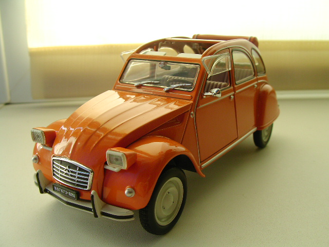   - . Fabbri, Citron 2CV 4 (1976)