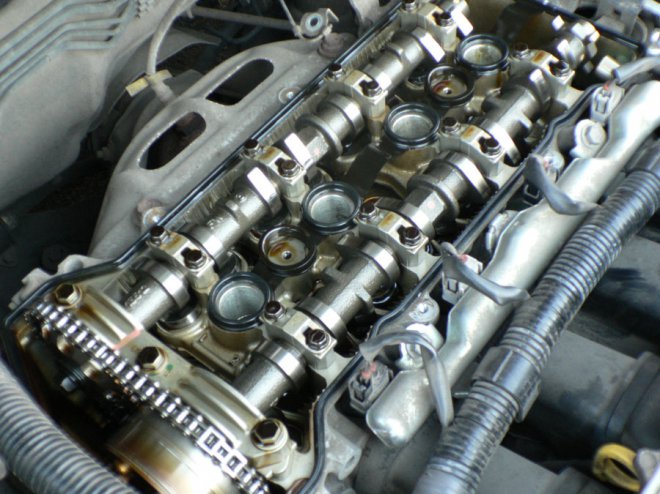 ������� ����� ��������� ��������� ������, ��� ��� ��������� ��� ���. ����� - ����� ��� ����� ����������� 5W30, SL, fuel economy (08880-80845), � ������� ����� 45 ���