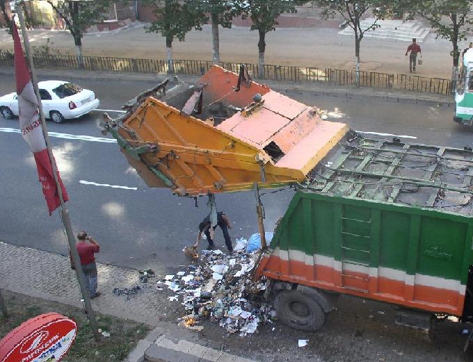       ,  ,       .       ()      (     )    